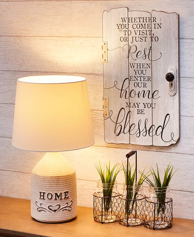 Rustic Decor Country Home Collection With White Wood Lamp And Sign