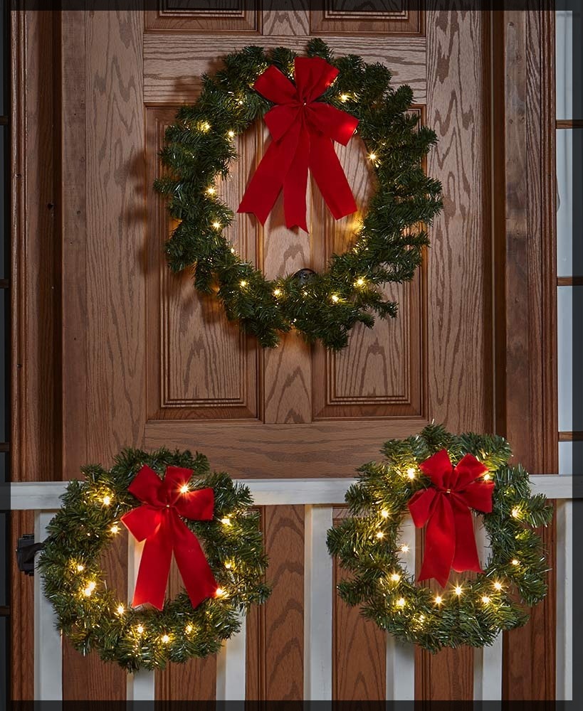 Remote-Controlled Outdoor Lighted Wreaths