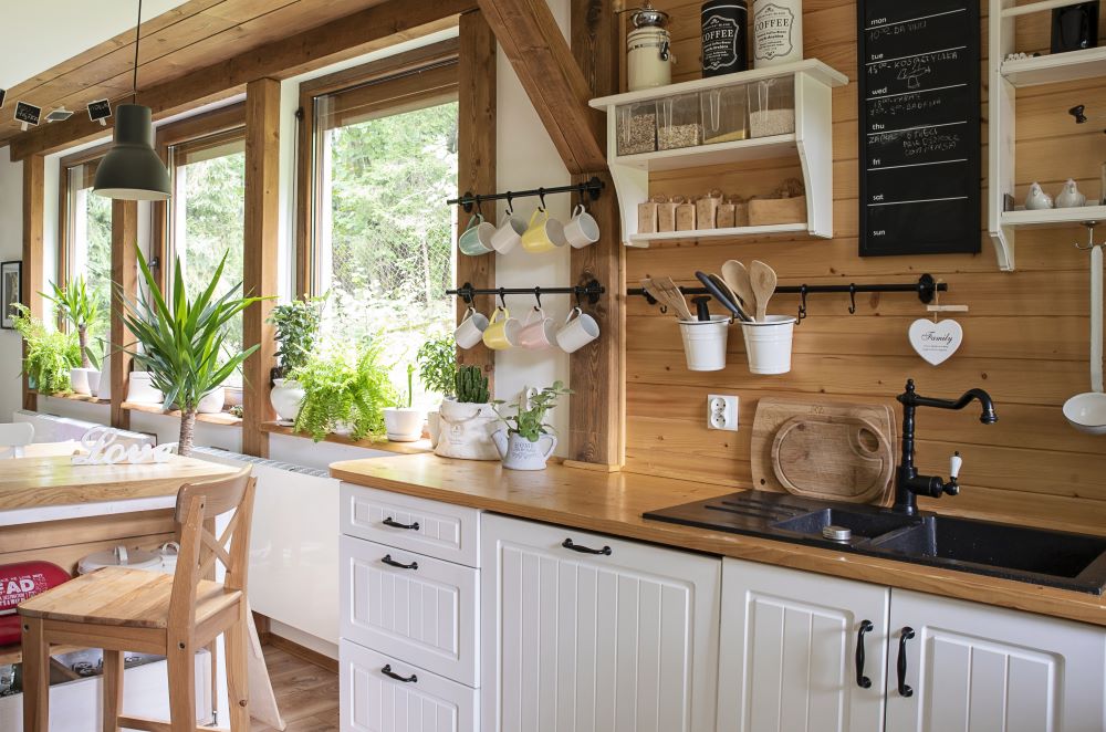 Decorating Ideas For Country Kitchen - Wooden Walls